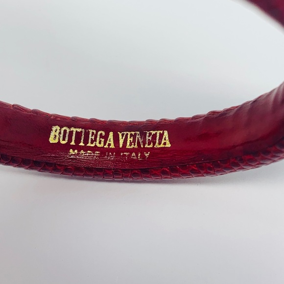 Bottega Veneta Wrapped Leather Bangle - Picture 2 of 10